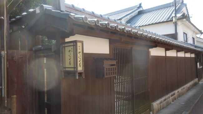 　旅館「やなせ屋」。大正時代の町家と離れと土蔵を一棟貸しにしたユニークな宿泊施設。