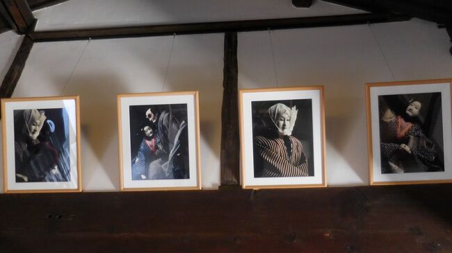 　人形浄瑠璃のパネル。係の人に聞いたら、この浄瑠璃は五条の木綿商人・赤根屋半七と女舞・三勝の心中をモデルにしたもので、この心中事件は世間に大きな衝撃を与えたそうです。