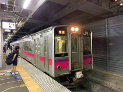 JR青森駅周辺には、タイムズレンタカーのオフィスがなかったので、電車で新青森駅まで移動します。