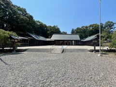 滋賀県護国神社、全景。