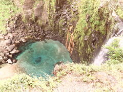 綺麗な滝壺