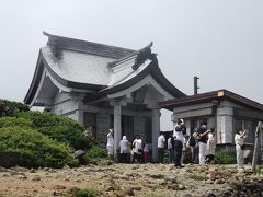 熊野岳から１時間弱で刈田岳