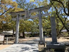 山口市から萩市へ移動し、松陰神社へやってきました。
世田谷の松陰神社しか行ったことがなかったので、感無量です。