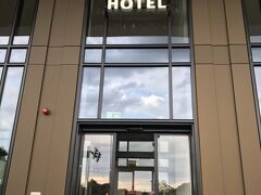 アムステルダムの街中まで電車ですぐの場所にあり、値段もお手頃で設備もきれいなホステルだったマイニンガーホテル。