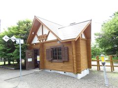 外観は山小屋。