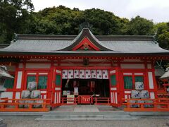 こじんまりとしているものの、熊野速玉大社の境外摂社で世界遺産の阿須賀神社。
王子社のひとつ阿須賀王子でもあり、中国に帰らなかった徐福の墓もありました。