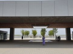 高田松原津波復興祈念公園
BRT陸前高田駅から20分ほど歩いて到着。
東日本大震災からの復興の象徴となる国営追悼･祈念施設。