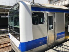 　水戸駅から上野行き422Mに乗り換えます。