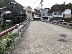 郡上八幡城下街散策　宮ヶ瀬橋

この橋を渡って本町に行きます