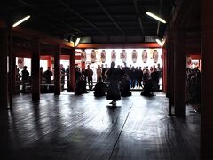 厳島神社の神事が行われています。