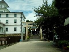 旧見付学校の隣に、淡海國玉神社があります。