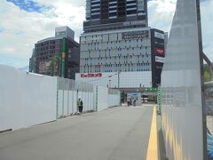 この通路の先に　広電乗り場があります