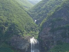 カムイワッカの滝。
知床半島で一般人が行ける最深部のスポット。