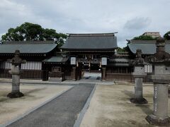 佐賀神社を参拝。