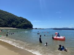 ホテルのすぐ隣の海水浴場
徒歩30秒くらい