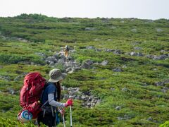 大池を後に、乗鞍ヘの登り。