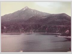 多分「灯台山」という小高い丘から眺めた「利尻富士」