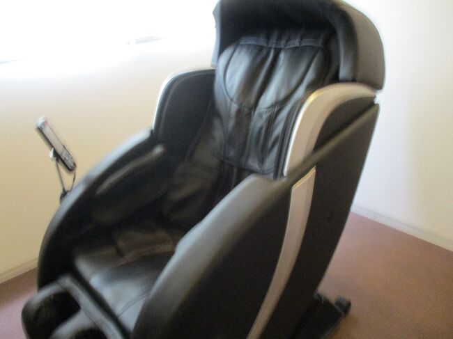 サービスのマッサージチェアー。