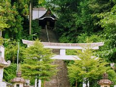 バス停の後ろには住吉神社
ちはやふる等のロケ地にもなっているそうです。