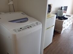 元ブリーズベイマリーナ
現、ロベルトソンハーバー
一番便利だったのが
この洗濯乾燥機！！
ランドリーまで行かないのが大助かり
（お金も余計かからないし）
