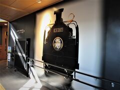 展示館へ向かう通路には、SL復活運転プロジェクトの説明があります。