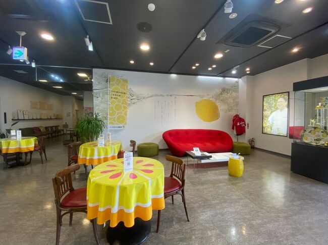 お店の中もレモンでかわいい