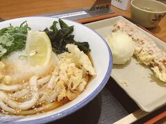 　あの竹清だぁ～(*'▽'*) こんな所で出会えた事にビックリ！

　香川の「竹清」が大阪で食べれるんだ♪
　ぶっかけ(冷) 、もちろん半熟卵はマスト(^^)v ちくわ天も外せない