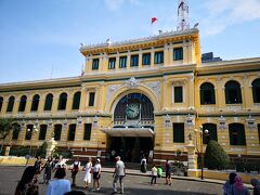 サイゴン中央郵便局

大教会のすぐ隣です。