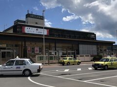 こちらはJR久慈駅。
ロータリーもタクシー乗り場も整備されていて開けてるイメージはあった。