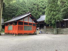 村外れの鎮神社