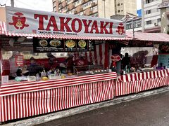 【週末の東洋人街：リベルダージ】

地球の真裏で『TAKOYAKI（たこ焼き）』
