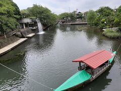 水門川・四季の広場。