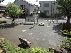 この何の変哲もない公園が実は世田谷城址公園です。