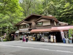 白糸の滝売店