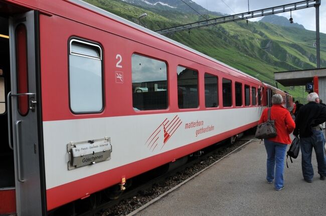 2013年スイス旅行記 第18回 フルカ山岳蒸気鉄道に乗るべく、レアルプ駅へ