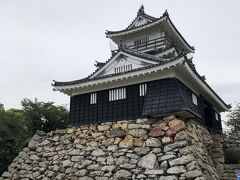 スタバで休憩して浜松城公園を散策 