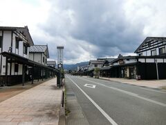 見ていただければわかりますが、観光客はほぼいませんでした。ただ、車も人もいないのに、私のように技のないものがカメラで撮ろうとしてもあまりうまくいかず・・・(´；ω；`)ｳｯ…