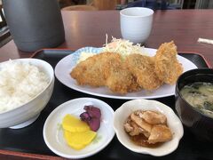 アジフライ定食。これも絶品。