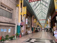 オリオン通り商店街を通って、東武宇都宮駅を目指します。
