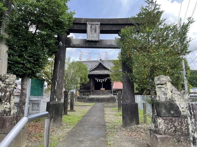 赤鉄橋のすぐそばにある須賀神社にお参り。