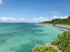 島の北側にある西の浜は、少し波立ってきました。
沖縄で、西という漢字は、方位としては「北」を指すという、
ややこしい現実。