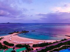 ５時半起床。
外を見てみると綺麗な朝焼け