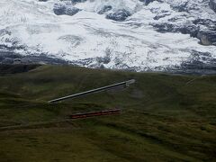 ユングフラウ鉄道の電車と風景