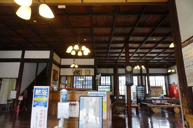 内部も風情あってええやん<br />ココにも砂湯がありますですよ