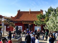 大召へ。中国語名は無量寺。明の時代にできた、フフホトで一番大きいチベット仏教のお寺。