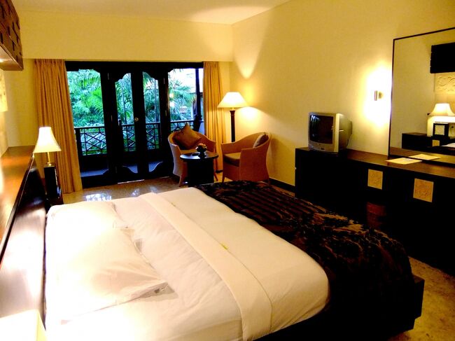 こちらに6泊ほど滞在します。<br /><br />ビーチやプールでのんびり過ごそうと思います。