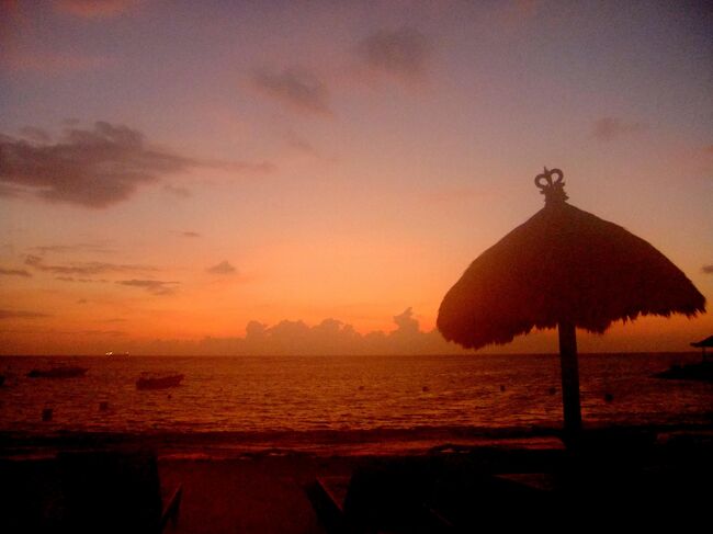 ビーチにも出てみましたよ。<br /><br />プライベートビーチからの眺めです。