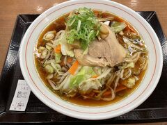 途中から高速に乗りました。

関SAでラーメンの夕食。

この日の宿は犬山で、高山からはなかなか遠かったです(^_^;)。