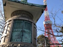 増上寺へは西側から入りました。

大納骨堂は昭和８年建造で、空襲を免れた建物です。