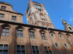 　先ずは目の前の旧市庁舎の塔に登ろう。